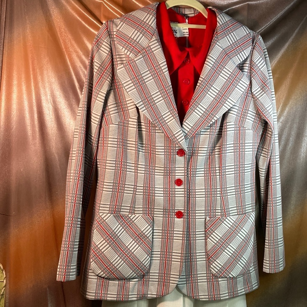 VINTAGE 1970’s Mr. fine 4 piece polyester dress set 38” chest 30” waist 200